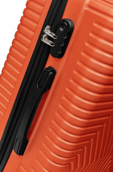 Мала пластикова валіза на колесах 45L GD Polo жовтогарячий 60k001 small orange фото